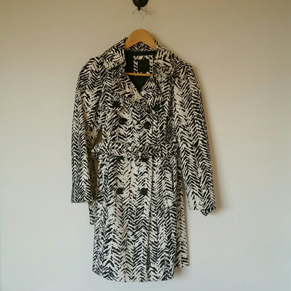 Fun trench coat